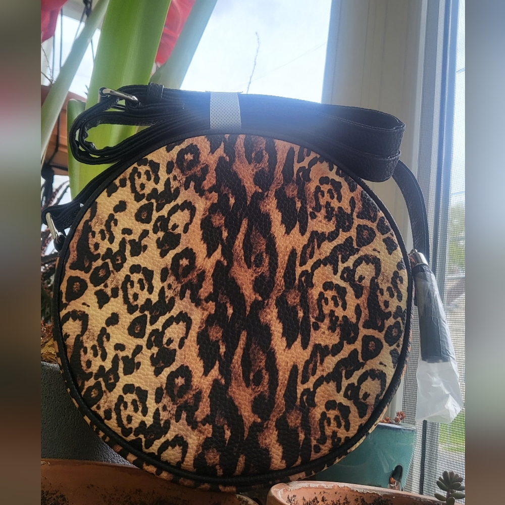 Purse - Picture 2 of 5